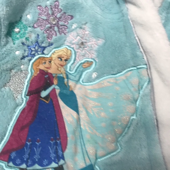 “Kayla” personalizes Disney Frozen robe size 9/10 - Picture 2 of 7